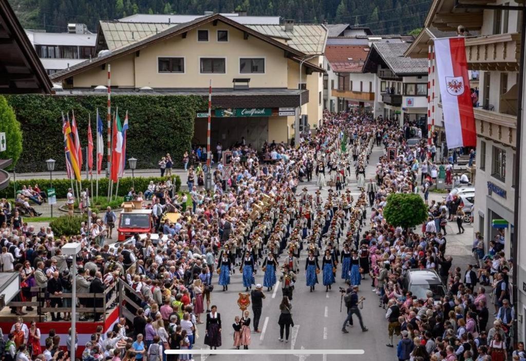 Gasthof Hotel Kirchenwirt Zell am Ziller Dış mekan fotoğraf