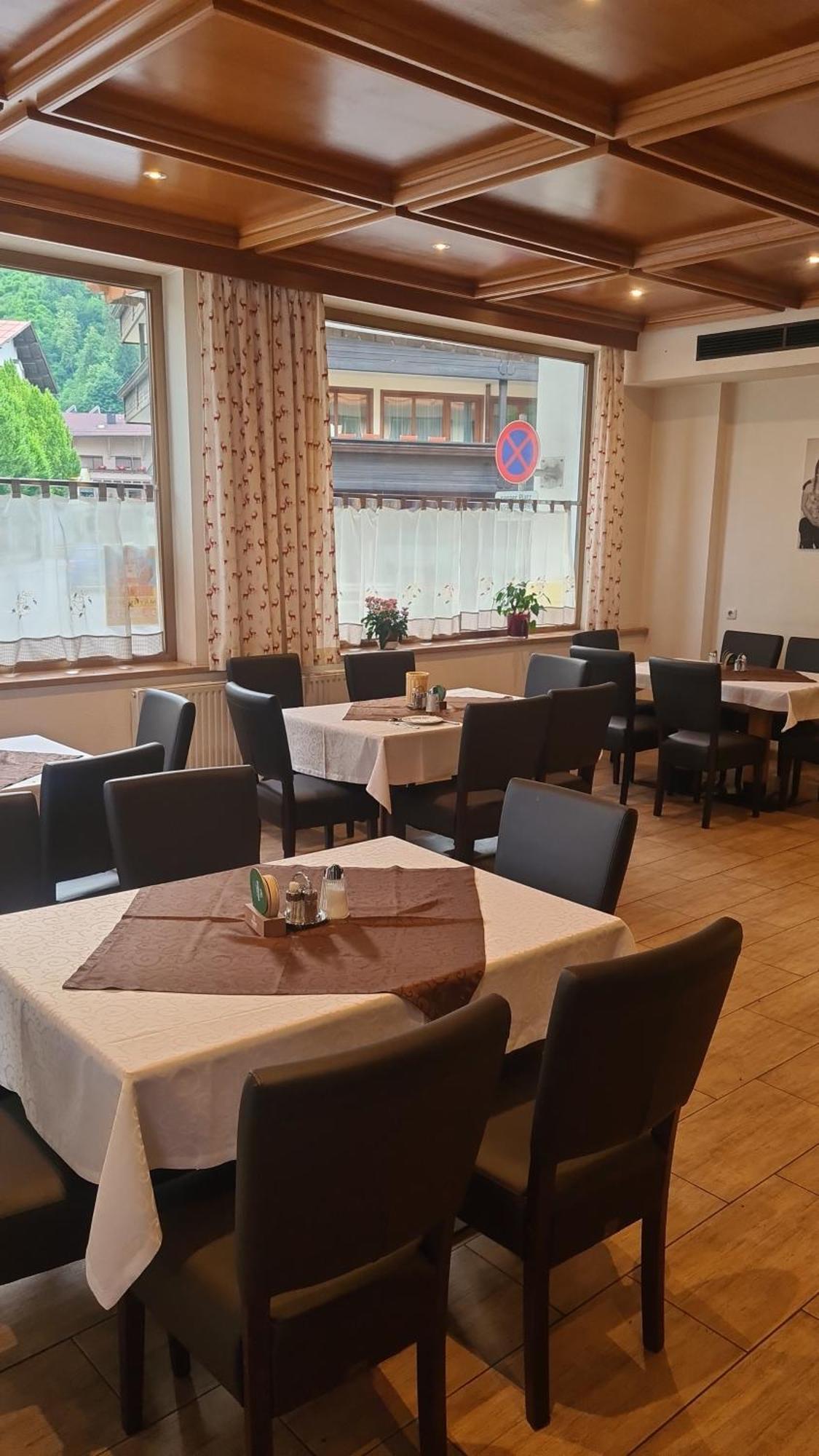 Gasthof Hotel Kirchenwirt Zell am Ziller Dış mekan fotoğraf
